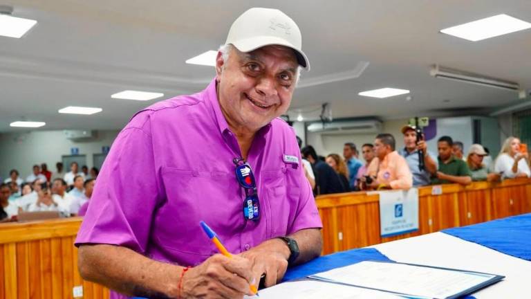 Galo Lara renuncia a la Gobernación de Los Ríos para buscar la Alcaldía de Quevedo por ADN