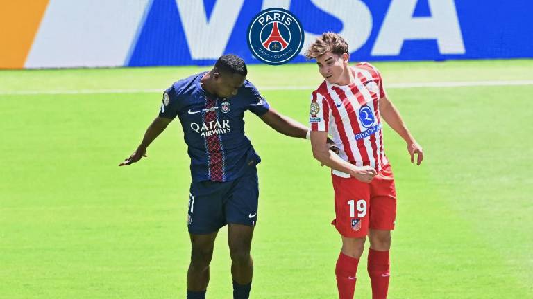 Willian Pacho y Julián Álvarez podrían ser compañeros en el PSG.