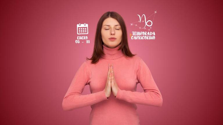 Mujer en calma gracias a las energías positivas del año nuevo.