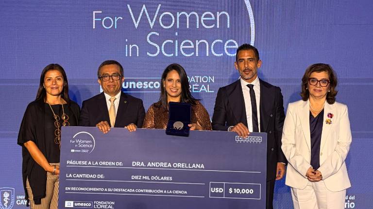 Andrea Orellana: científica ecuatoriana gana premio L’Oréal-UNESCO Mujeres en la Ciencia 2026