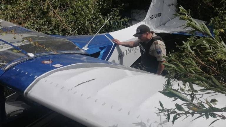 Avioneta Cessna se accidenta en Cotacachi y deja dos personas heridas
