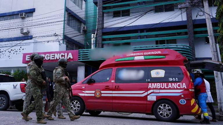 Aquiles Alvarez se recupera tras cirugía de vesícula en Guayaquil