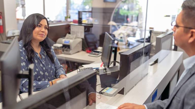 ¿Habrá bancos abiertos en Carnaval? Así funcionará la atención financiera durante el feriado en Ecuador