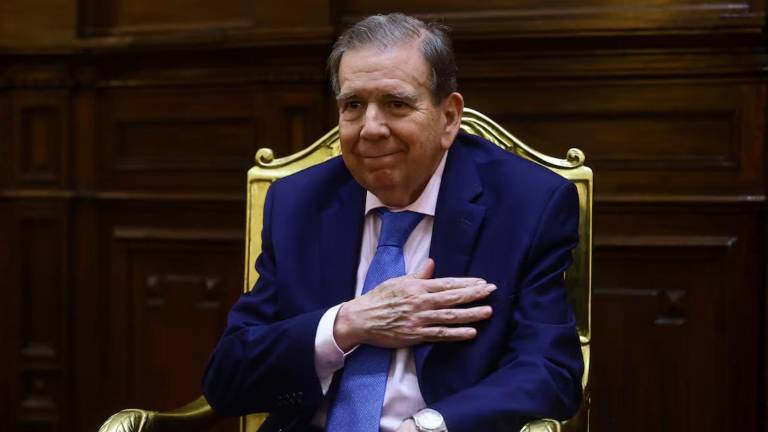 Edmundo González se nombra presidente de Venezuela y exige a los militares lealtad a la Constitución