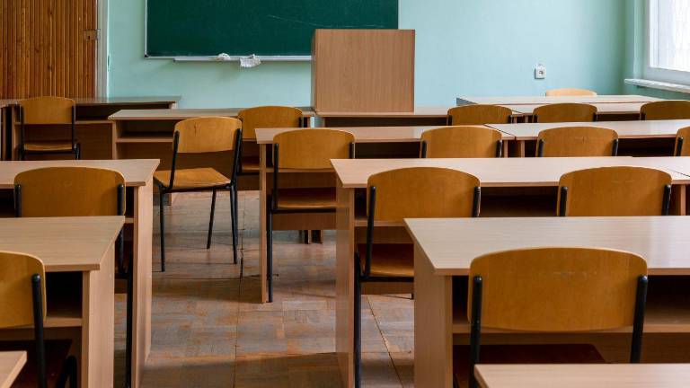 Suspenden clases en colegio de Tena por amenaza de tiroteo escrita en baño de la institución