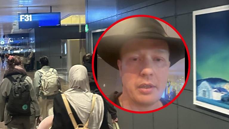 Ola Bini llega a Suecia tras deportación desde Ecuador