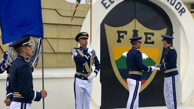 Fuerza Aérea Ecuatoriana convoca a jóvenes para reclutamiento como cadetes y otras especialidades