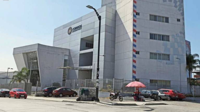 Las irregularidades que llevaron a la caída de Correos del Ecuador