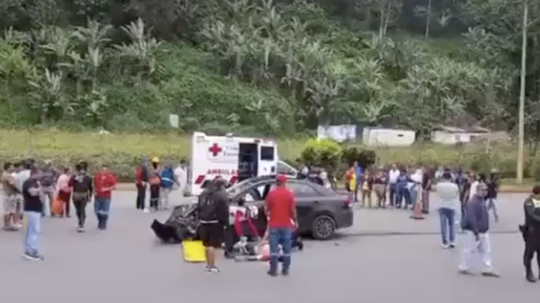 Ataque armado deja al menos dos muertos y dos heridos en la vía Alóag-Santo Domingo