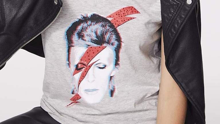 David Bowie influencia la moda aún después de fallecido