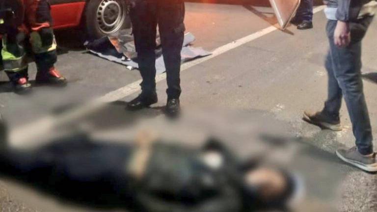 Quito: policía enfrentó a asaltantes de un bus y abatió a uno de ellos en la avenida Simón Bolívar