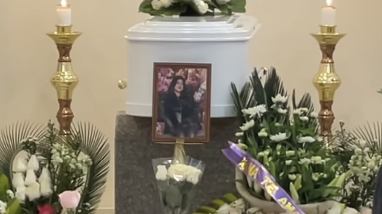 Familiares y amigos despiden a Nathaly Mafla en Ibarra: Politécnica Nacional declaró luto institucional