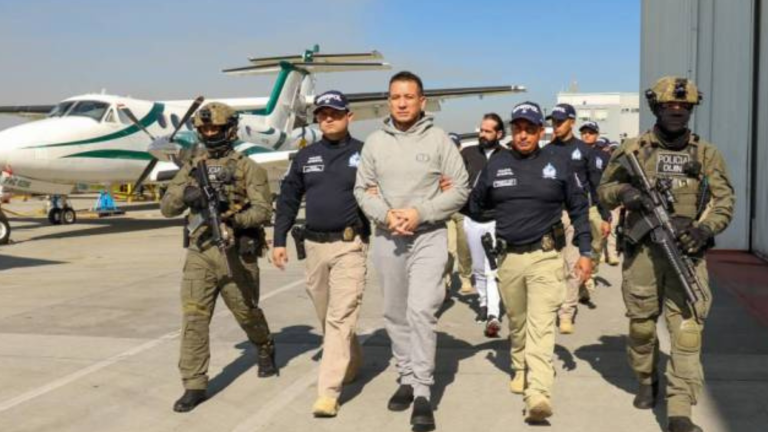Tribunal pide a Interpol detener a seis familiares del narcotraficante ecuatoriano 'Gato Farfán'
