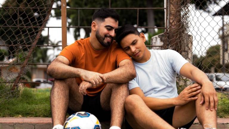 El amor también juega en la cancha: ‘Fuera de juego’