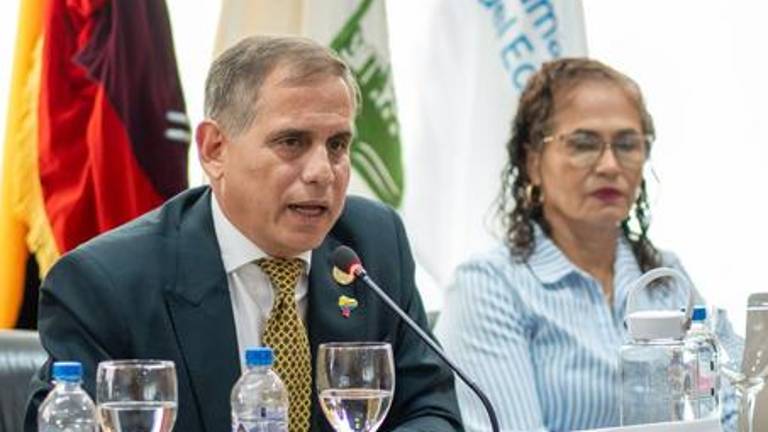 Ecuador aplicará nueva tarifa eléctrica a grandes industrias desde el 1 de octubre