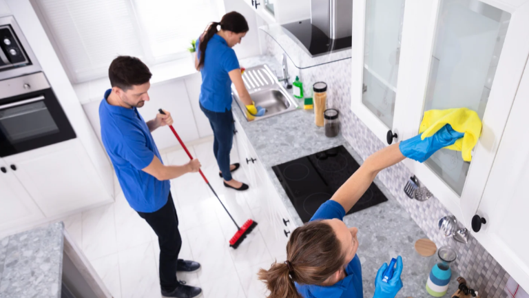 El capital invisible en Ecuador: tareas domésticas suman USD 25.000 millones a la economía