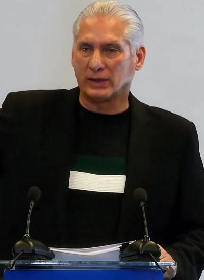 Esta captura de pantalla del canal de televisión cubano publicada el 5 de febrero de 2026 muestra al presidente de Cuba, Miguel Díaz-Canel, hablando durante una conferencia de prensa, en La Habana, el 4 de febrero de 2026.