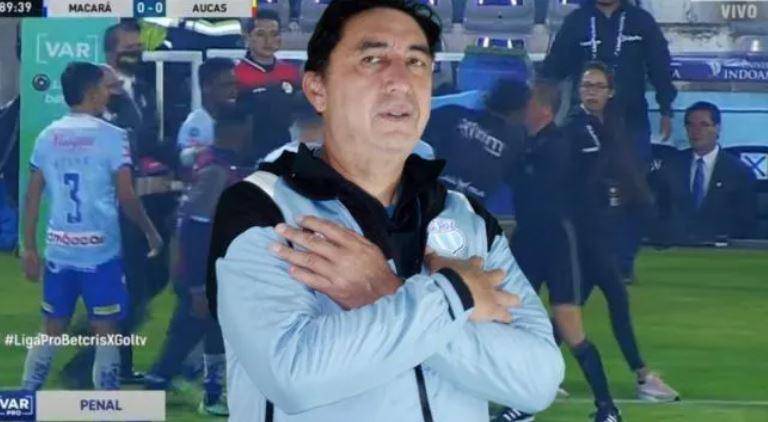 Héctor Chiriboga queda suspendido un año por golpear a árbitro