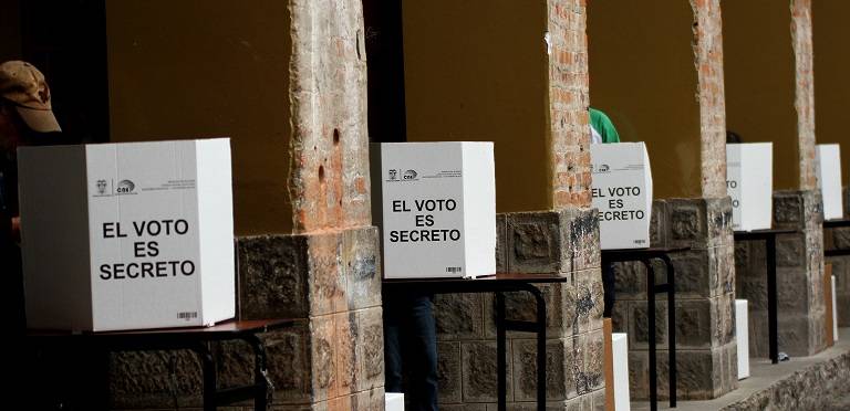 Dieciséis candidatos presidenciales se anuncian para elecciones en Ecuador