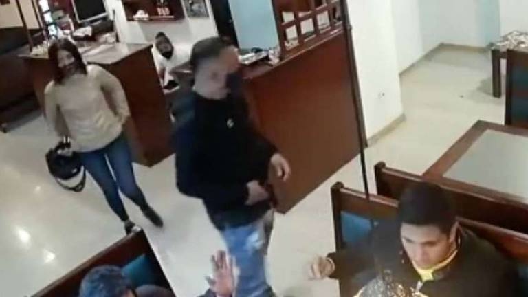 Capturan a la &quot;pareja del terror&quot; que asaltó a una pizzería en Quito