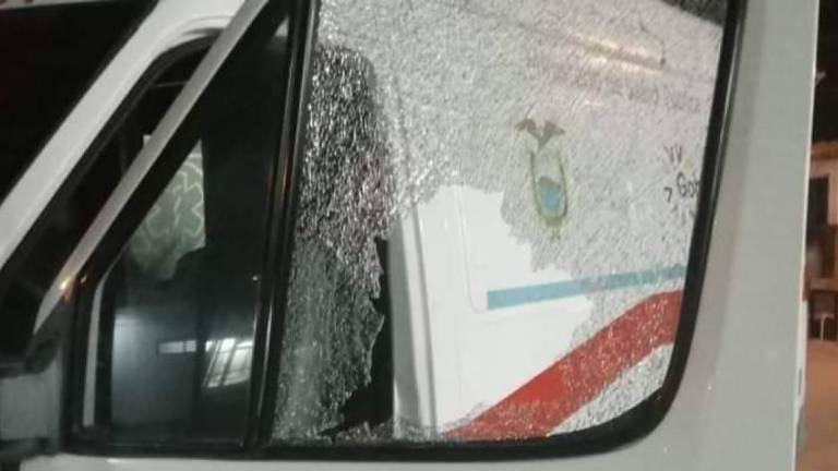 Disparan contra una ambulancia y hieren a su conductor en Playas, provincia del Guayas