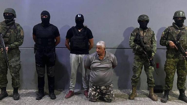Capturan a alias ‘Pinchagua’, presunto testaferro de la banda criminal ‘Los Choneros’, con evidencias en su contra