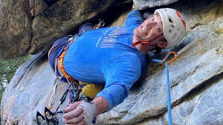 Muere el escalador Balin Miller al caer mientras transmitía en vivo en EE. UU.