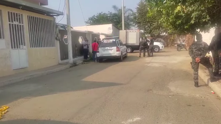 Discusión habría terminado en suicidio: hallan sin vida a un policía en Portoviejo