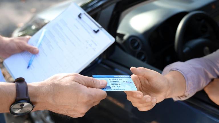 ¿Cuánto costará la multa por tener la licencia caducada partir del 1 de julio?