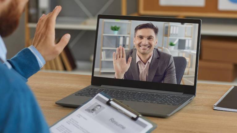 Imagen referencial de postulante en entrevista laboral