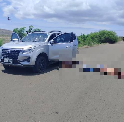 Fotografía compartida por el mandatario en el que se observan a dos abatidos durante el operativo.