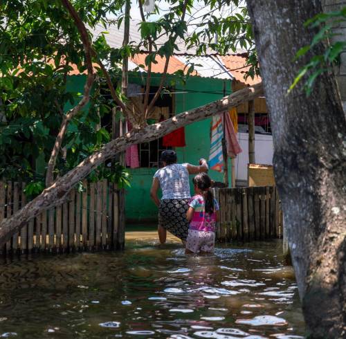 Fotografía referencial de lluvias asociadas al Fenómeno de El Niño en Ecuador.