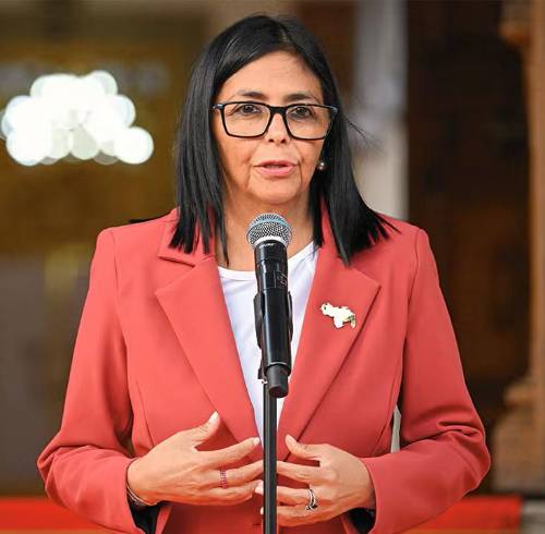 Además de solicitar a Inglaterra la liberación de oro venezolano, Delcy Rodríguez, presidenta interina de Venezuela, pidió al FMI que desbloqueara otros activos para enfrentar la recuperación del país.