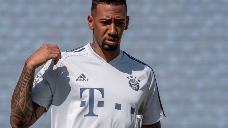 Jugador del Bayern Múnich alemán fue multado por abandonar la cuarentena sin permiso del club
