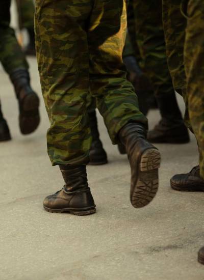 Tres militares resultan heridos durante operativo contra minería ilegal
