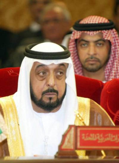 Fue presidente del rico Estado del Golfo que agrupa siete emiratos, entre ellos Dubái y la capital Abu Dabi.
