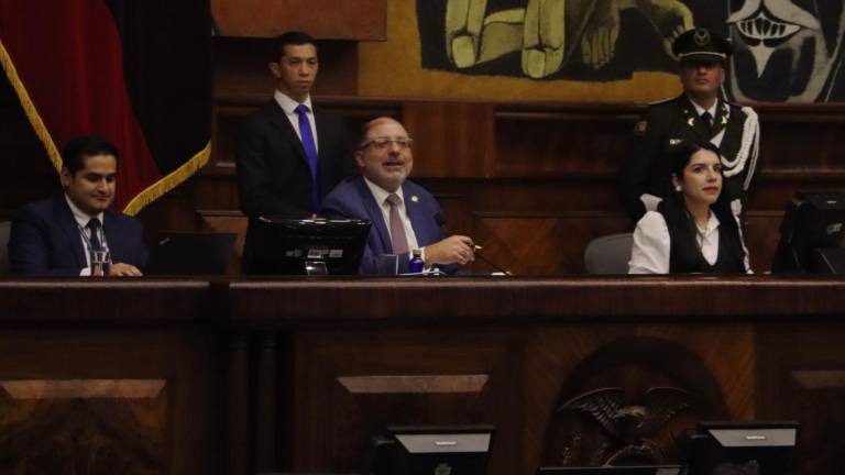 Presidente de la Asamblea, Henry Kronfle, sale en defensa de Daniel Noboa por el caso Olón