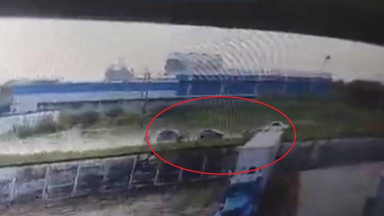 Nuevo secuestro de empresario: video registra el instante en que fue interceptado por vehículos en Durán