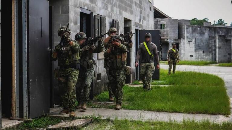 Militares de EE.UU. entrenan a las Fuerzas Armadas de Ecuador en operaciones contra el narcoterrorismo