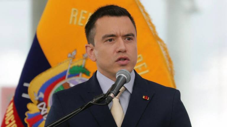 Daniel Noboa firma decreto de toque de queda para cuatro provincias en Ecuador