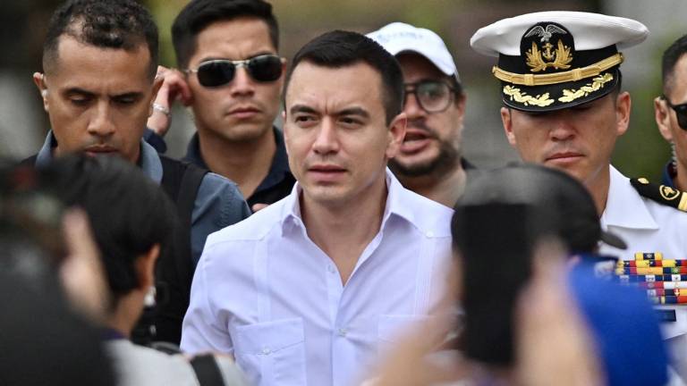 Daniel Noboa afirma haber conversado con el secretario de Guerra de los Estados Unidos para enfrentar el narcotráfico