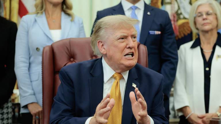 Demandan plan de Trump para enviar datos de familias vulnerables a Migración