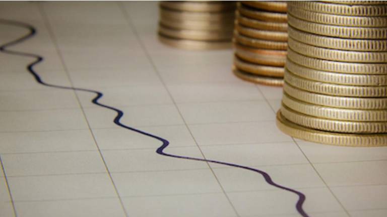 Ecuador espera rebajar déficit a 3.900 millones de dólares este 2021