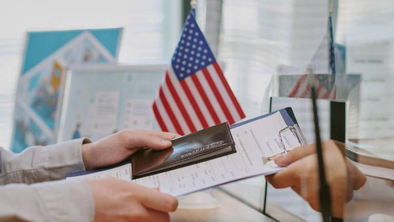 EE.UU. suspende citas para solicitar visas en embajadas y consulados de todo el mundo