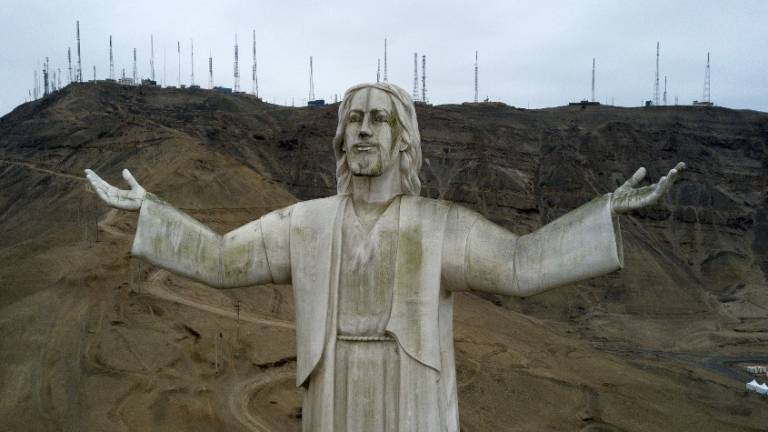 Dilema en Perú: ¿qué hacer con el Cristo "de la corrupción"?