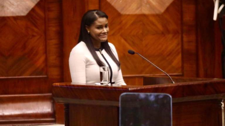 Diana Salazar reapareció y dijo que la Asamblea se ha convertido en una 'palestra de sentenciados y prófugos'