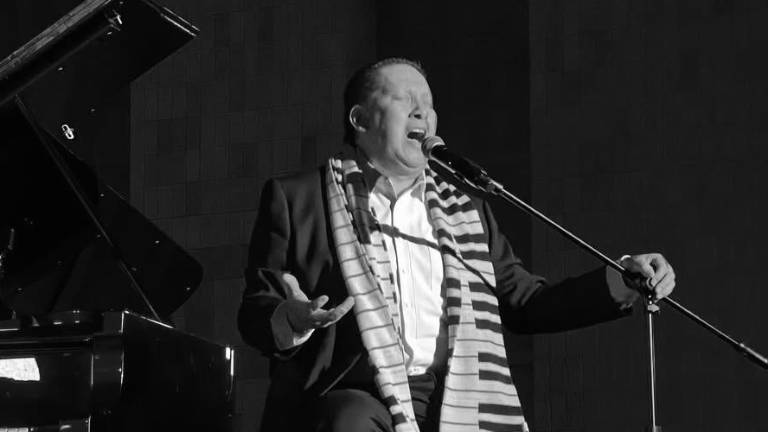 Fallece Gustavo Velásquez, el ‘Amo de la Cumbia’ ecuatoriana