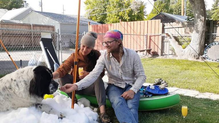 La historia de Maggie: la perrita que disfrutó de la nieve antes de morir