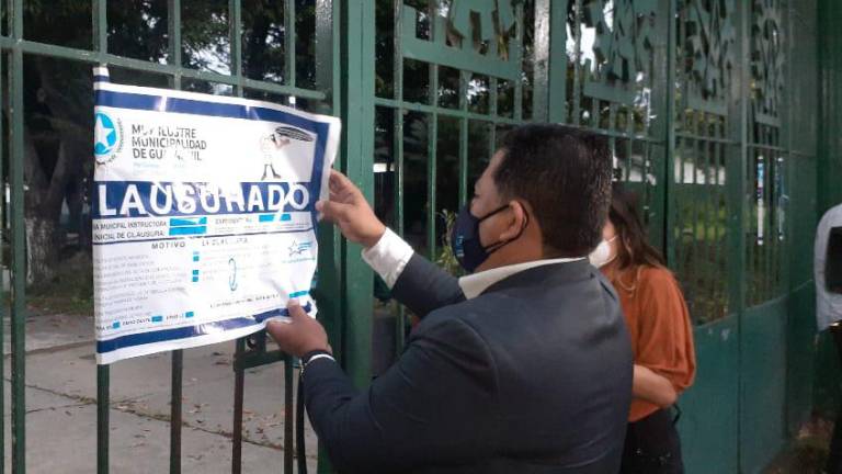 Municipio de Guayaquil retira sellos de clausura a planteles educativos