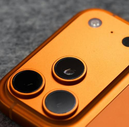 Imagen del iPhone 17 Pro Max, se espera que las cámaras del 18 Pro Max sean muhcos mas grandes.